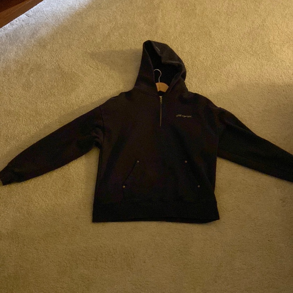 Young LA men’s small brown zip up